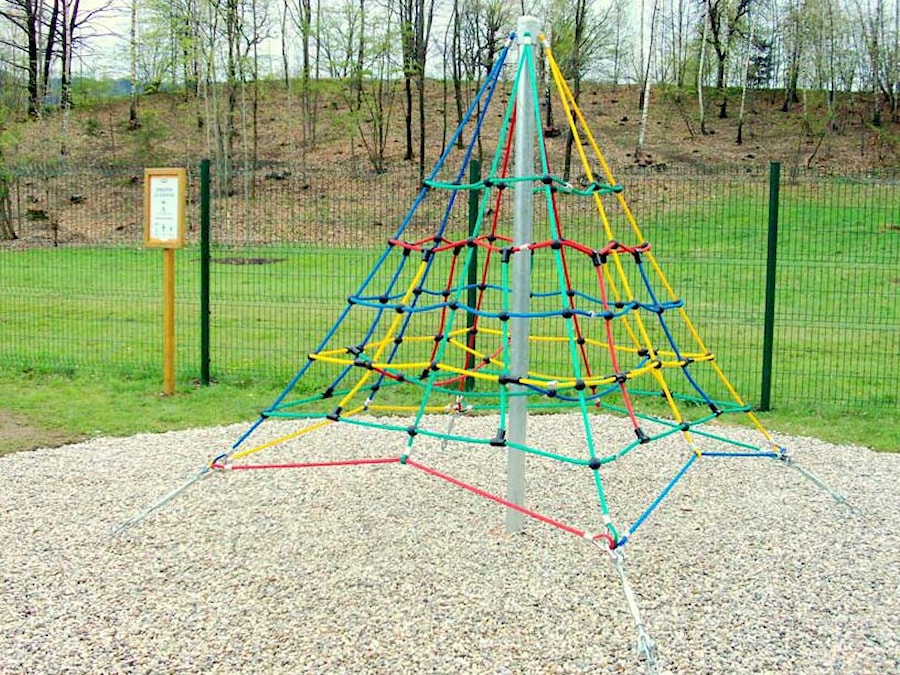 Klätterpyramid 2,5 m